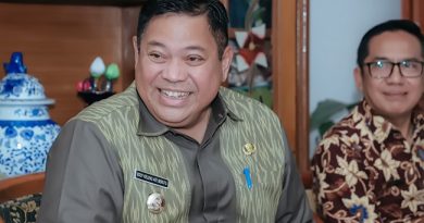 Berikan Tali Asih, Bupati Dairi Minta Nasihat Veteran