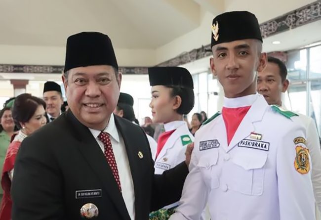 Bupati Dairi Kukuhkan Anggota Paskibraka 2023