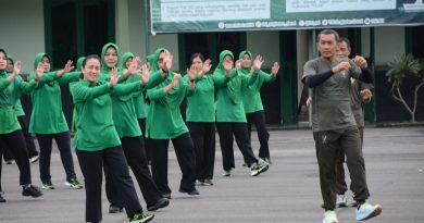 Jaga Kebugaran, Danrem 023/KS Bersama Ketua Persit Koorcabrem Gelar Senam Bersama