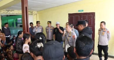 Polda Sumut Bersama Polres Dairi Dampingi Kepulangan Masyarakat Parbuluan VI Dengan Situasi Aman