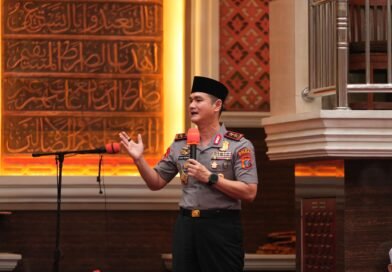 Irjen Pol Sonny Sholat Subuh Bersama Masyarakat Ajak Perkuat Persatuan Dan Perangi Narkoba