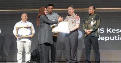 Irjen Pol Sonny Raih Penghargaan Achievement Person Dan Polda Sumut Predikat Informatif Di KI Award 2026